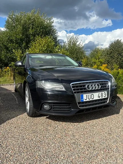 Audi A4 2009 photo 4