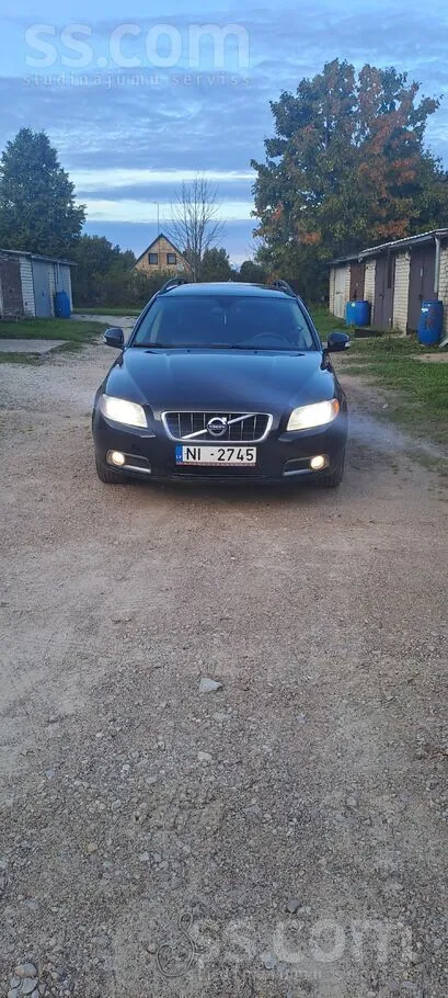 Volvo V70 2009 photo 5