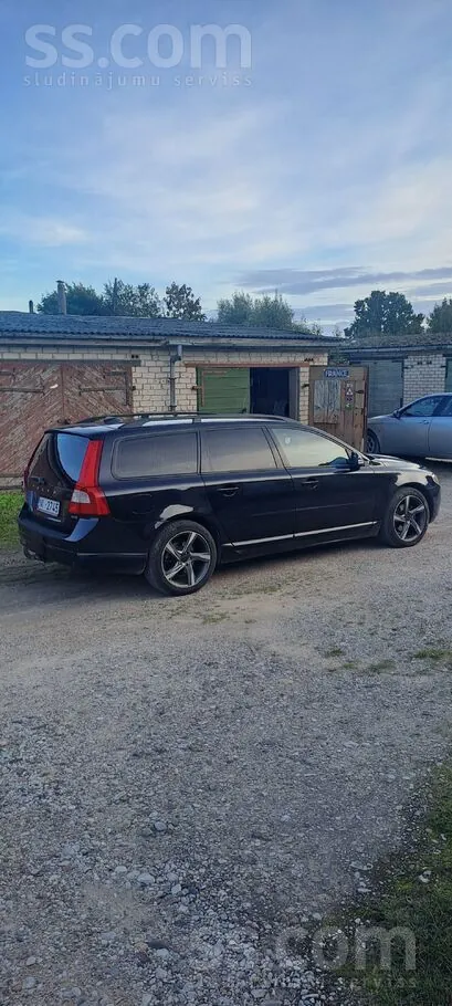 Volvo V70 2009 photo 3