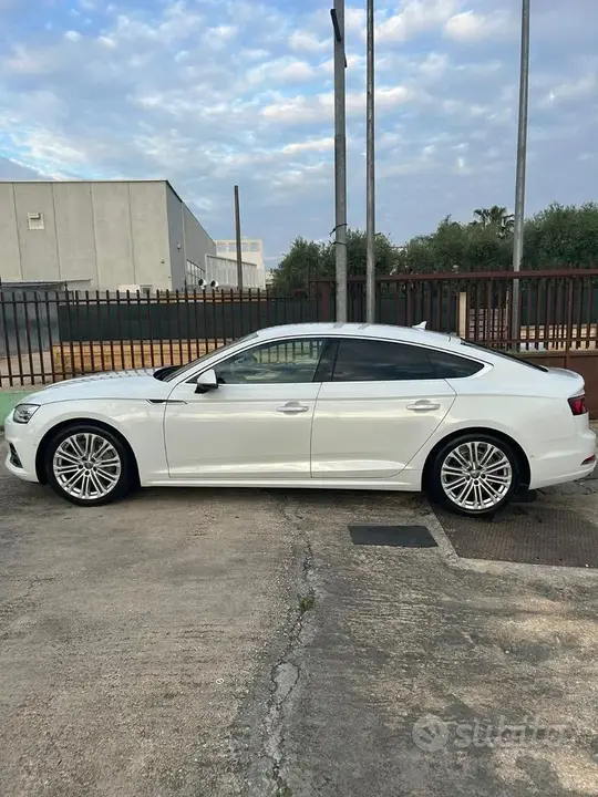 Audi A5 2018 photo 2
