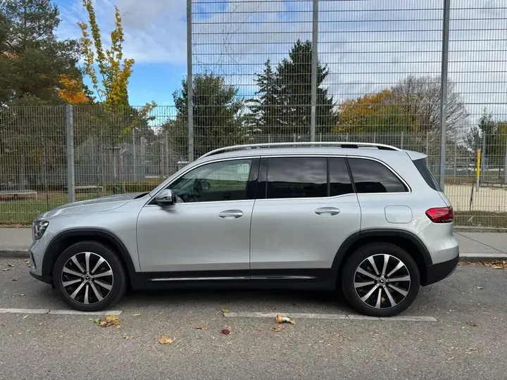 Mercedes-Benz Glb