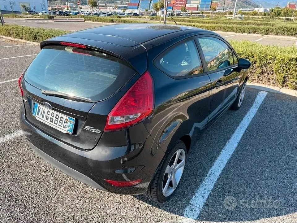 Ford Fiesta 2009 photo 4