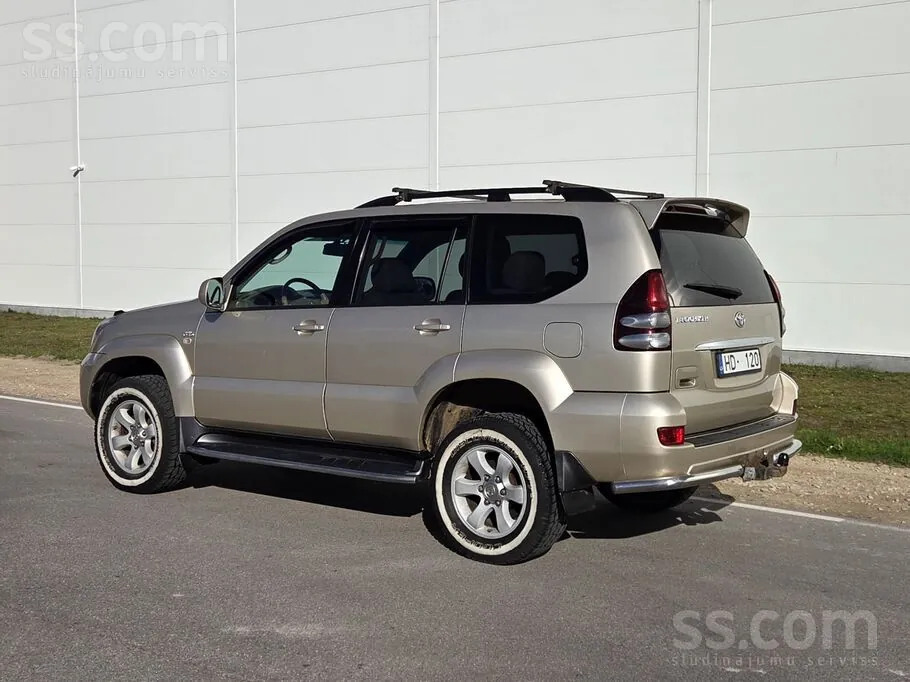 Toyota Land Cruiser 2008 photo 4