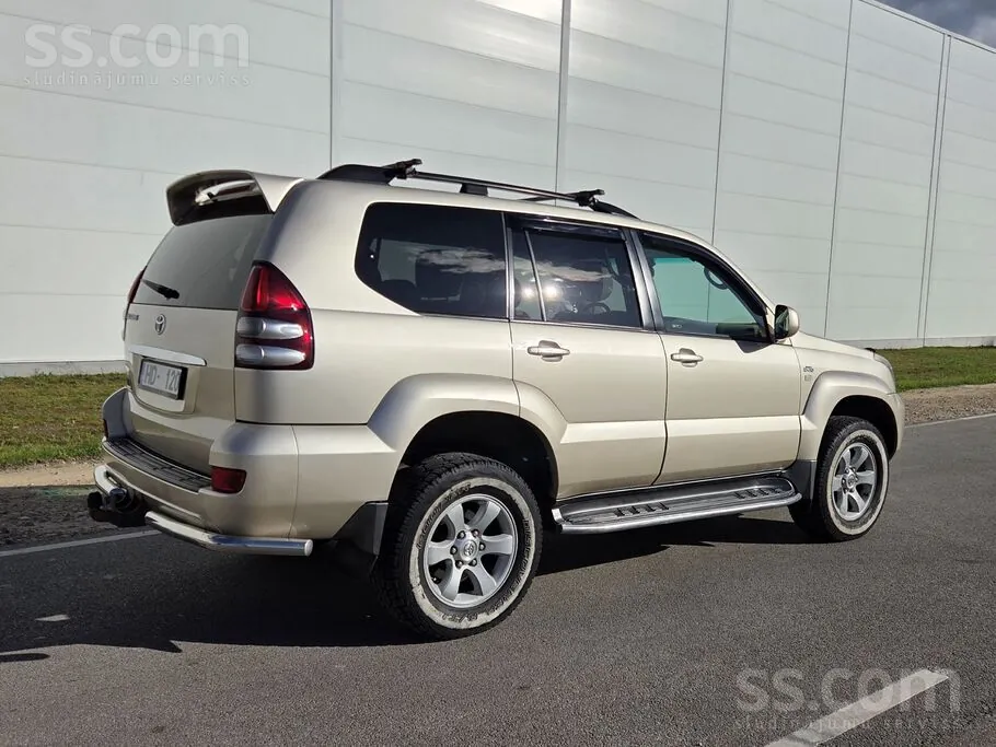 Toyota Land Cruiser 2008 photo 3