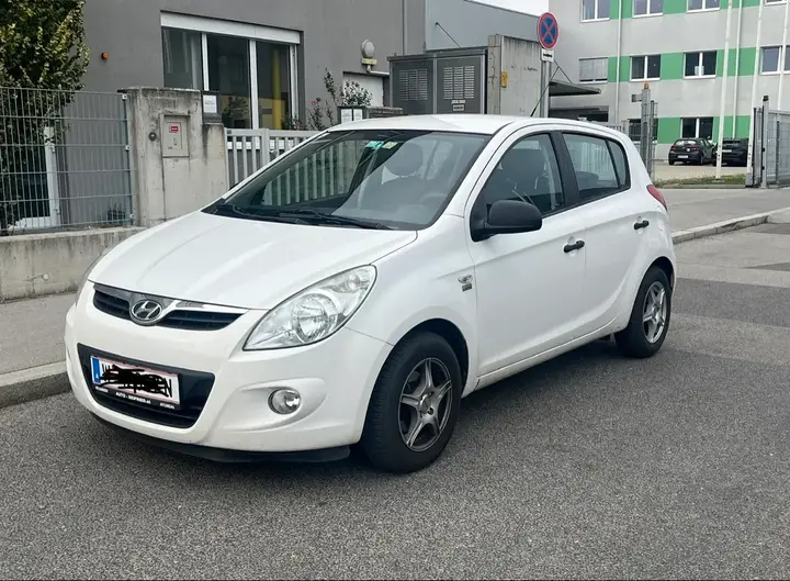 Hyundai I20