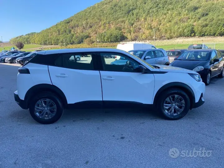 Peugeot 2008 2022 photo 4