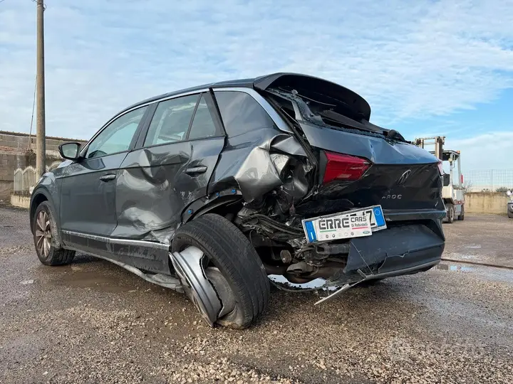 Volkswagen T-Roc 2020 photo 4