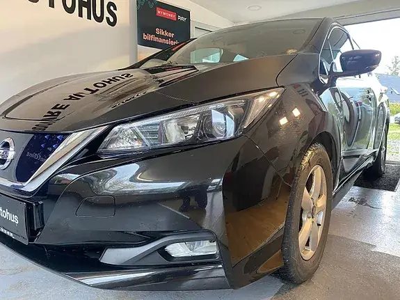 Nissan Leaf 2021 photo 2