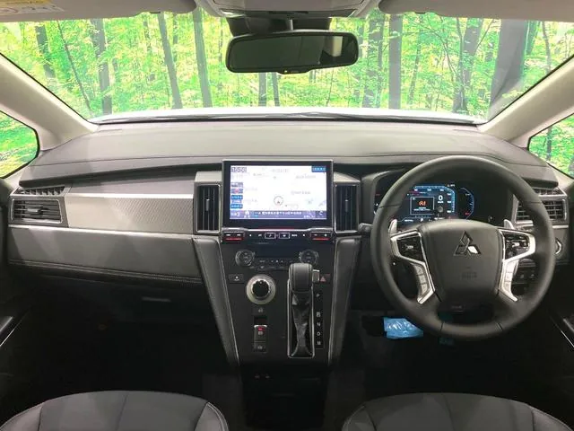 Mitsubishi Delica D 2026 photo 2