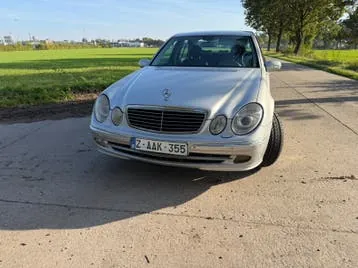 Mercedes-Benz E-Class 2002 photo 3