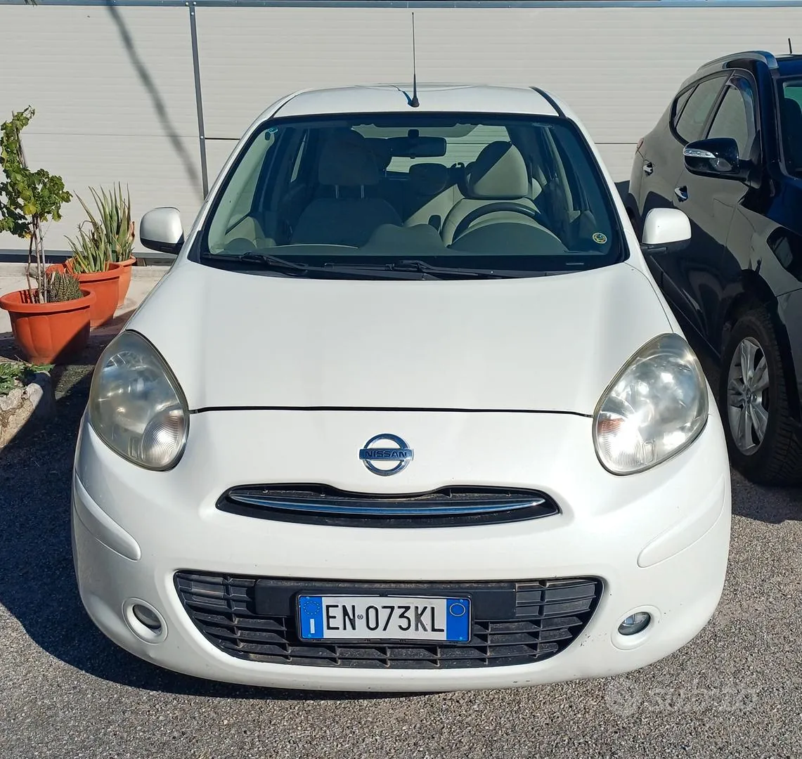 Nissan Micra 2012 photo 2