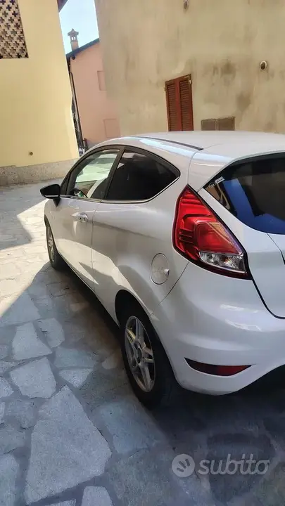 Ford Fiesta 2013 photo 4