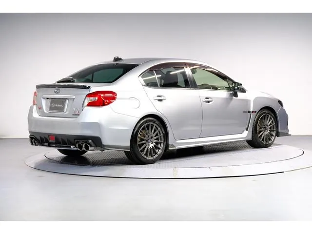 Subaru Wrx Sti 2018 photo 2