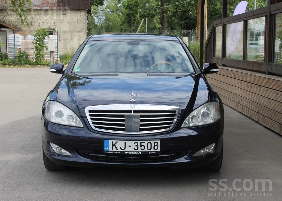 Mercedes-Benz S320 2007 photo 2