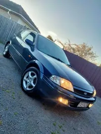 Ford Laser 2000 photo 2