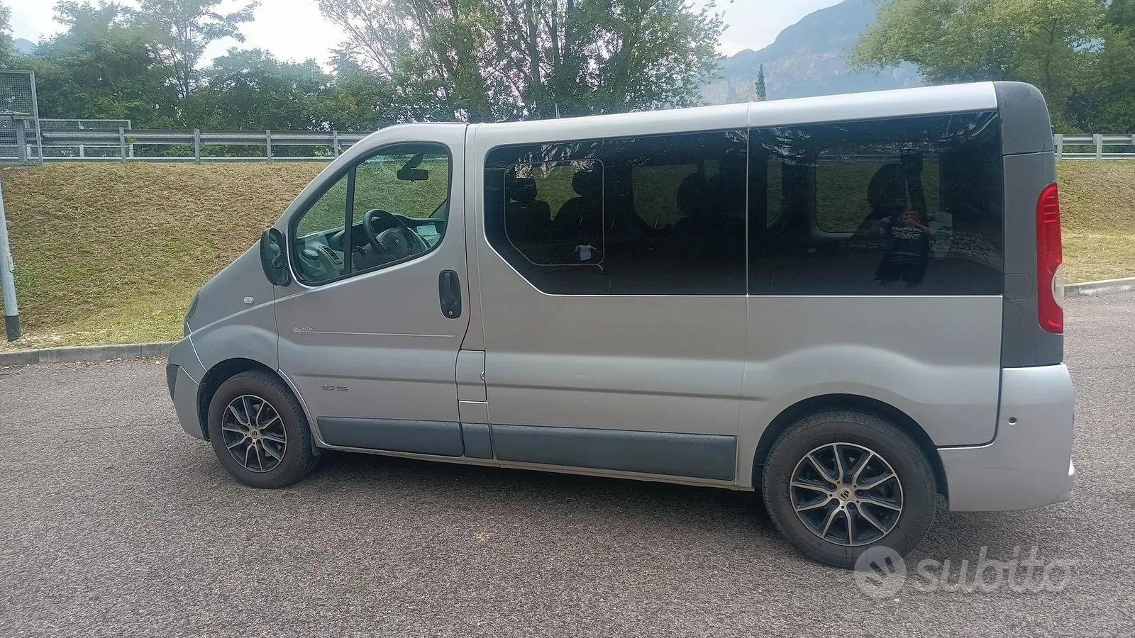 Renault Trafic 2010 photo 4
