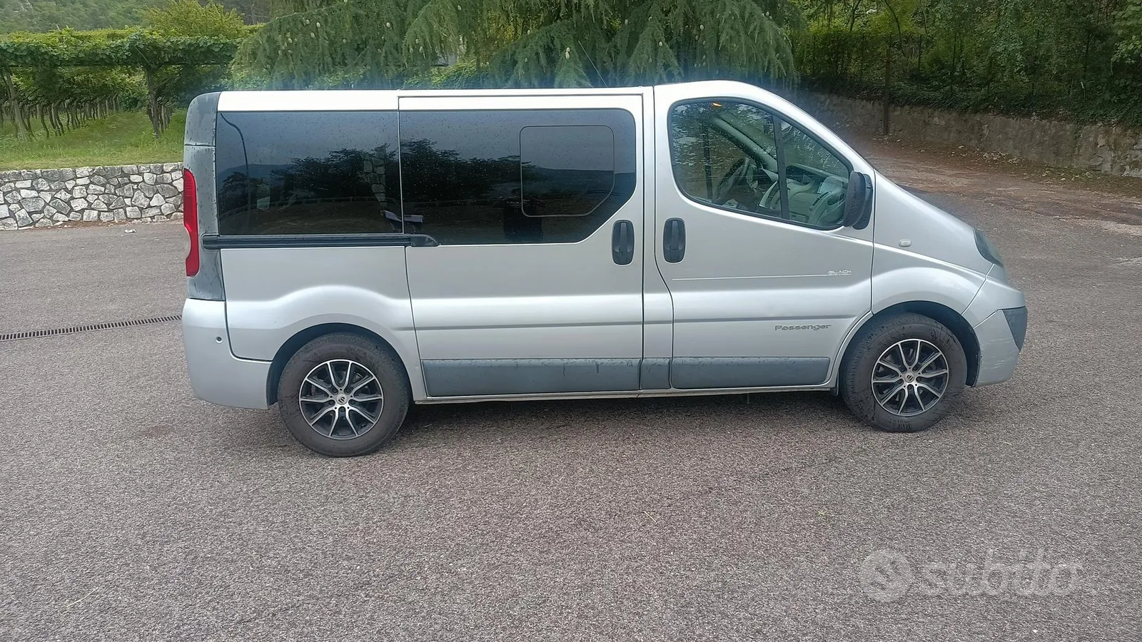 Renault Trafic 2010 photo 3
