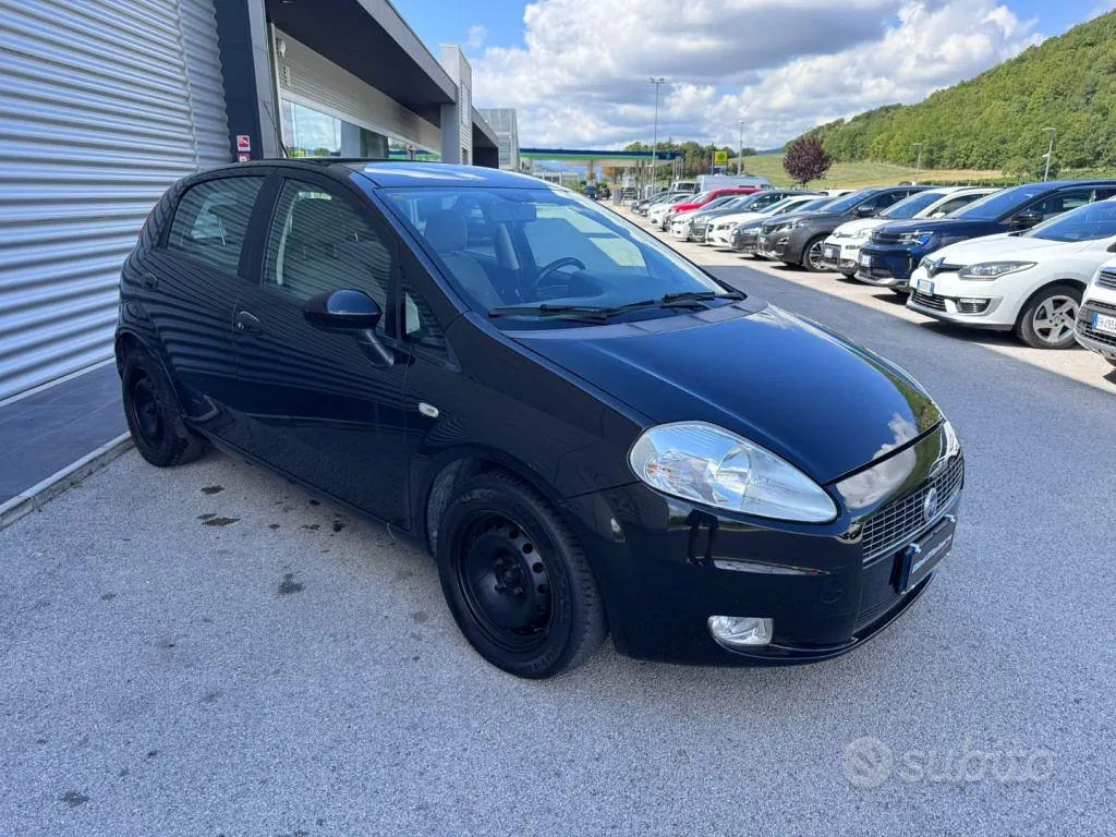 Fiat Grande Punto 2006 photo 3