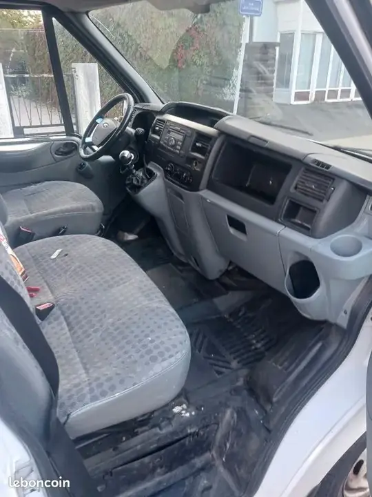Ford Transit 2011 photo 3