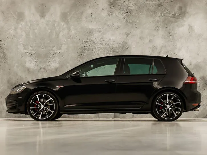 Volkswagen Golf 2016 photo 2