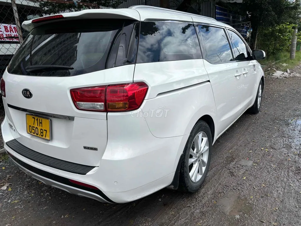 Kia Sedona 2018 photo 3