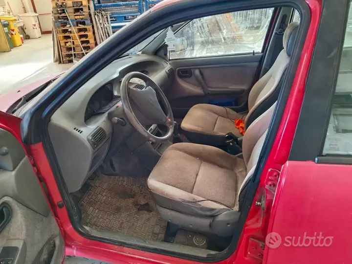 Fiat Punto 1995 photo 2