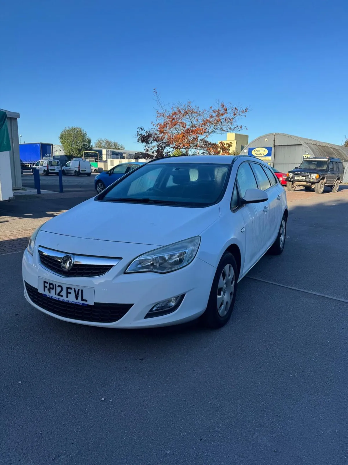 Vauxhall Astra 2012 photo 2