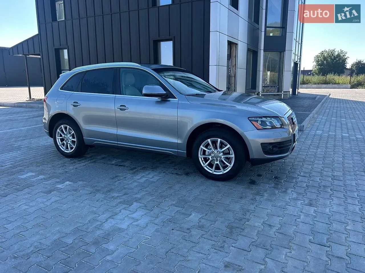 Audi Q5 2010 photo 5