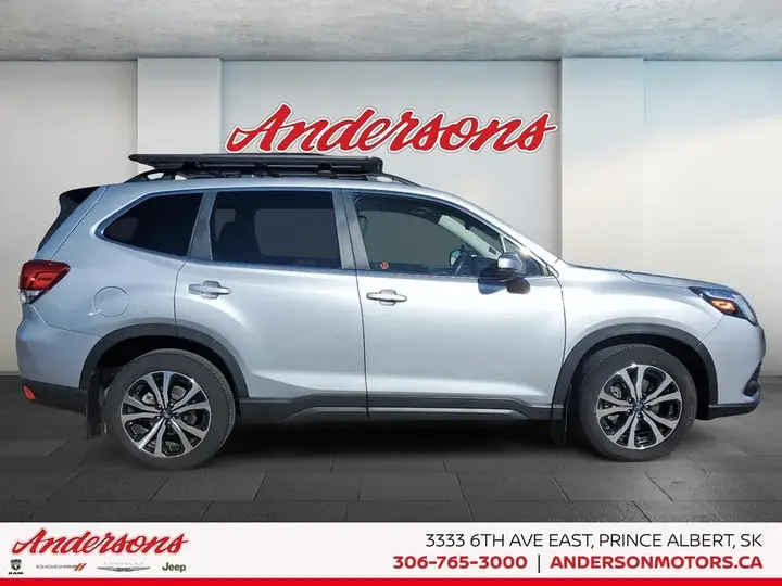 Subaru Forester 2024 photo 3