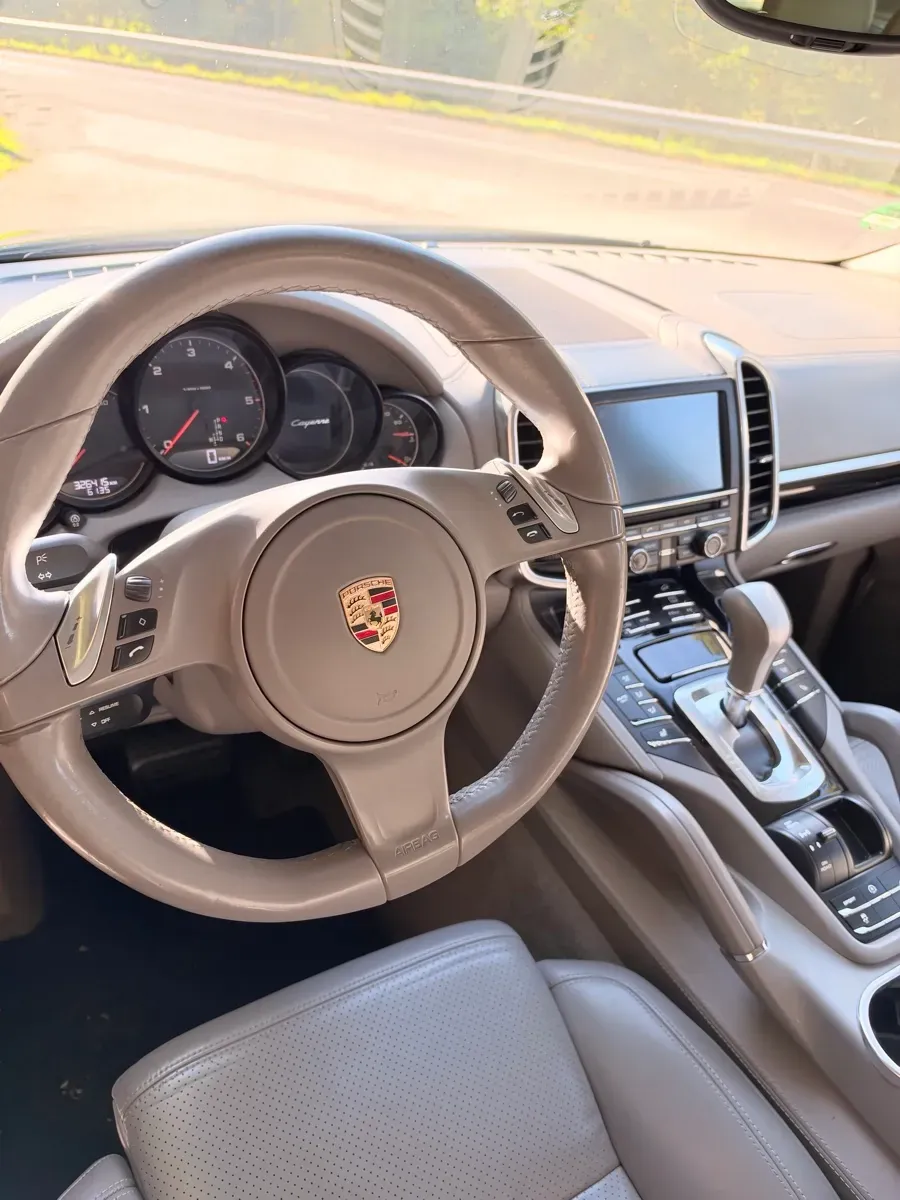 Porsche Cayenne 2014 photo 2
