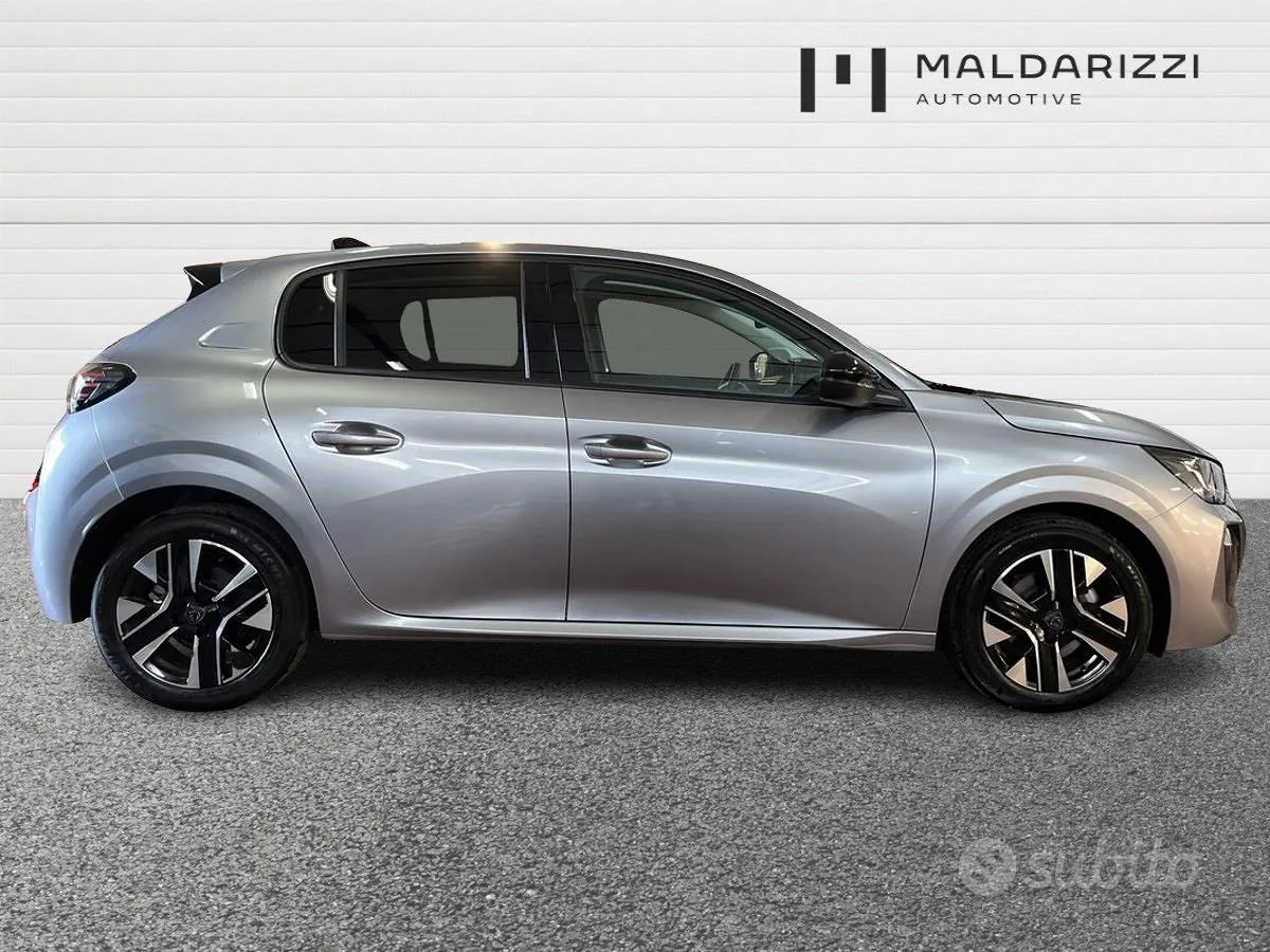 Peugeot 208 2025 photo 5