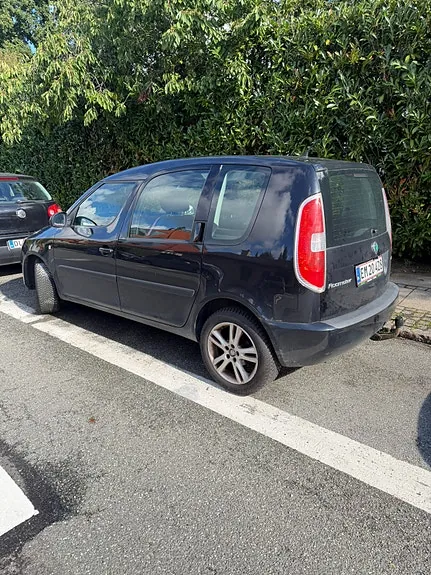Skoda Roomster 2007 photo 2