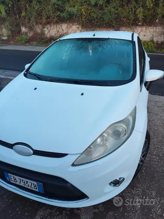 Ford Fiesta 2010 photo 5