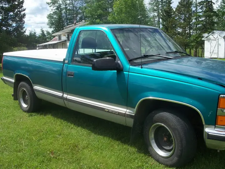 Chevrolet C/K Pickup 1500 1996 photo 3