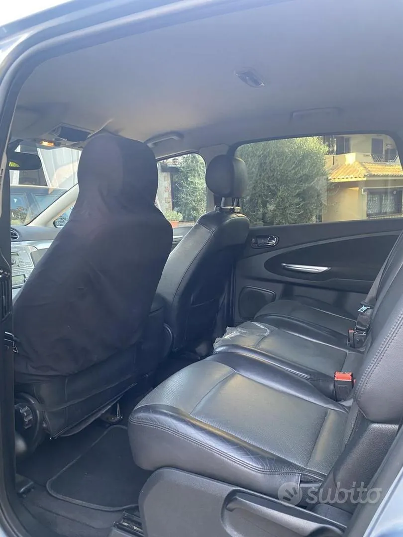 Ford S-Max 2008 photo 4