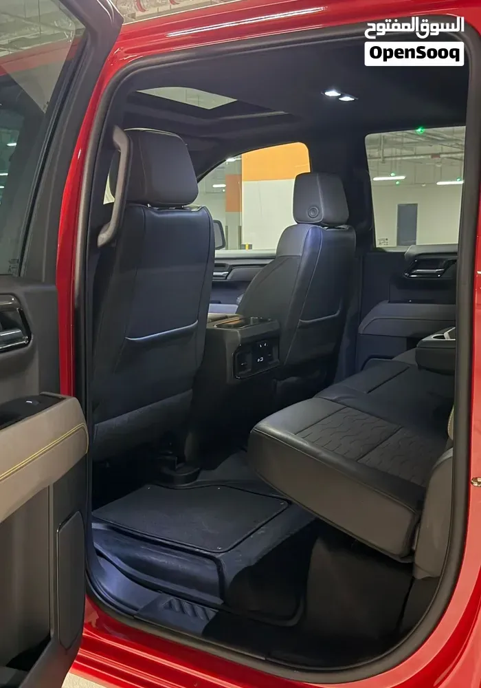 Chevrolet Silverado 2022 photo 2