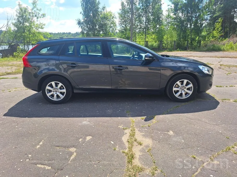 Volvo V60 2013 photo 4