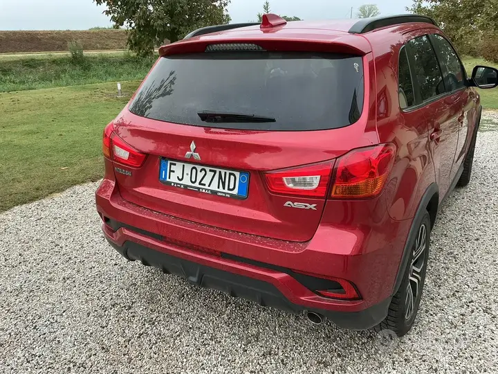 Mitsubishi Asx 2017 photo 4