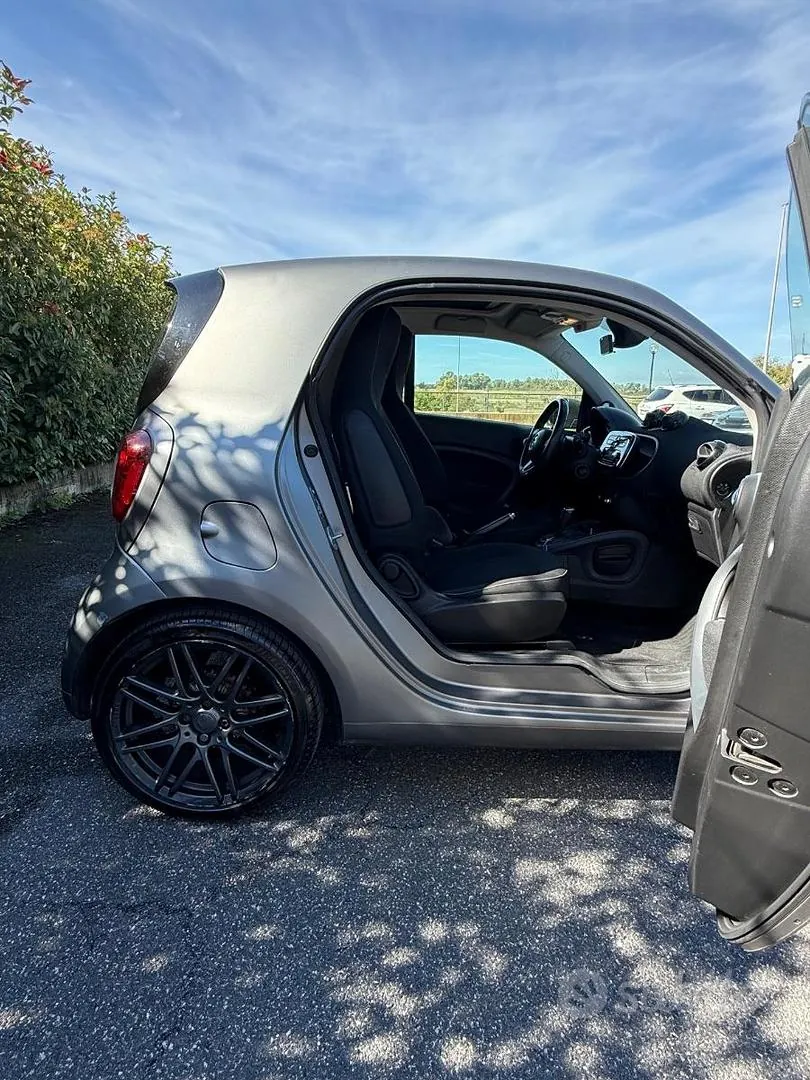 Smart Fortwo 2017 photo 2