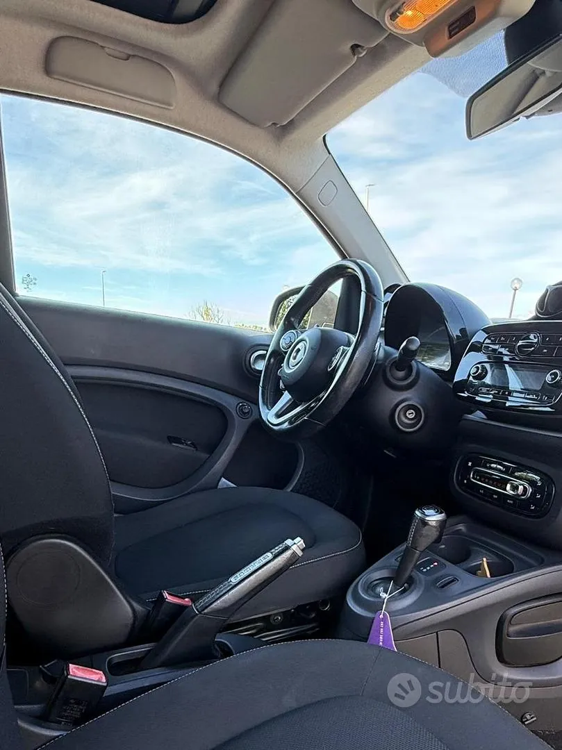 Smart Fortwo 2017 photo 5