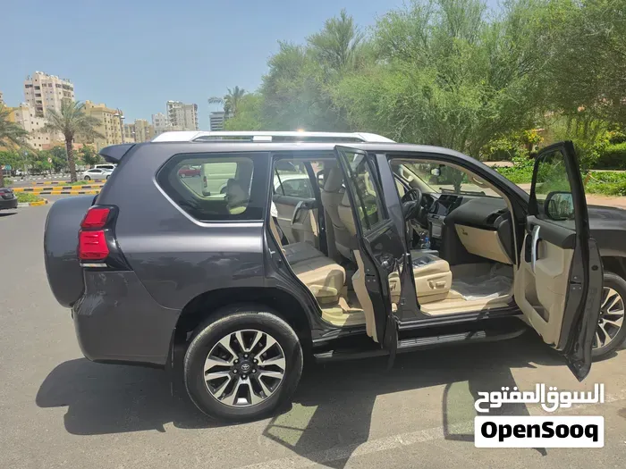 Toyota Prado 2022 photo 4
