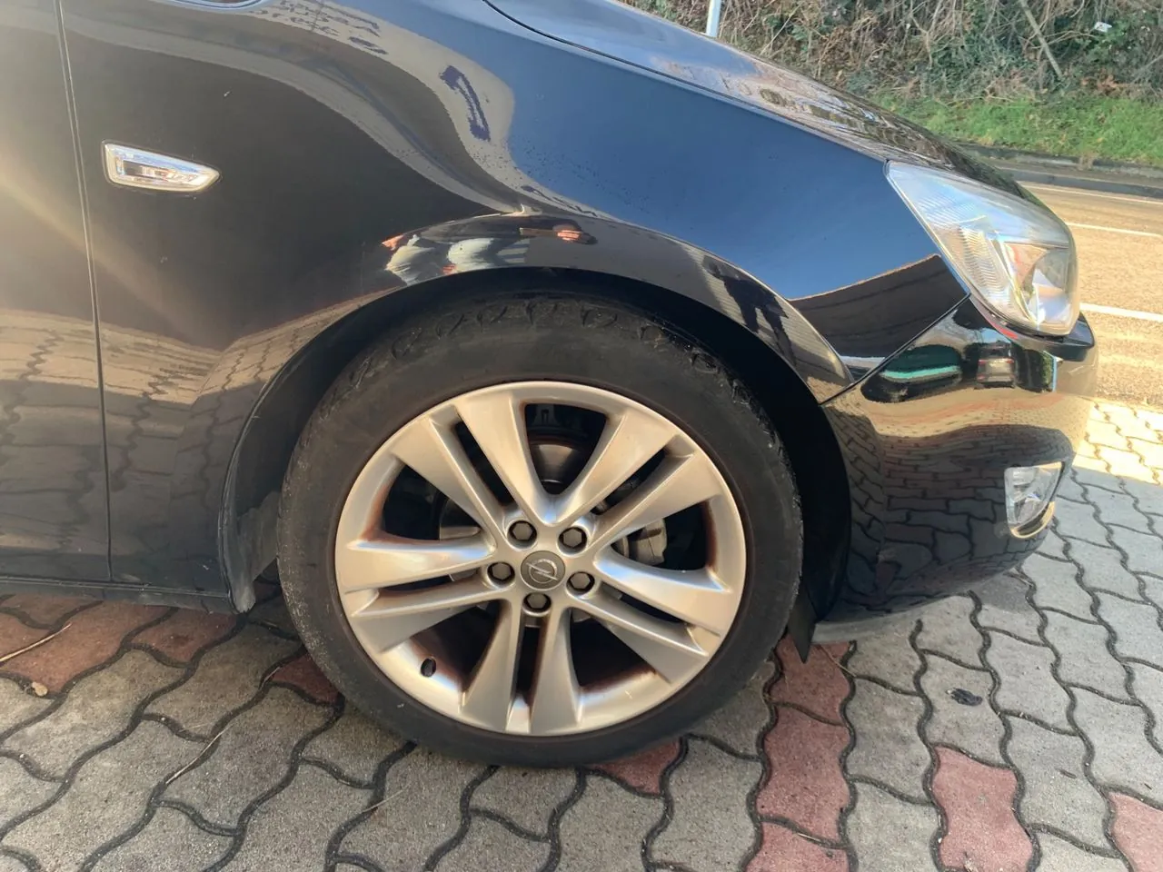 Opel Astra 2011 photo 4