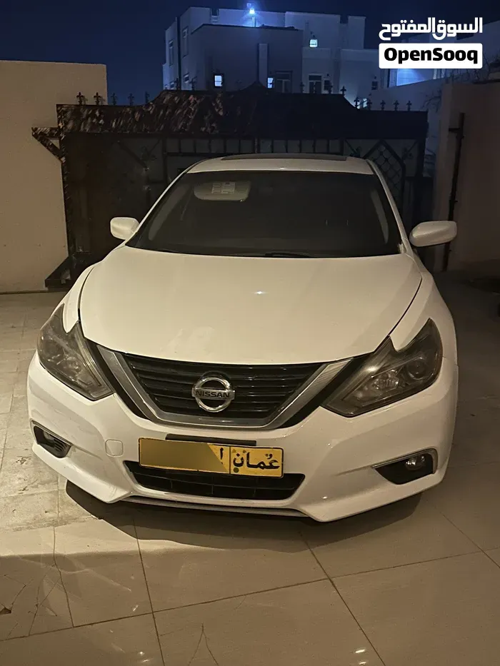 Nissan Altima