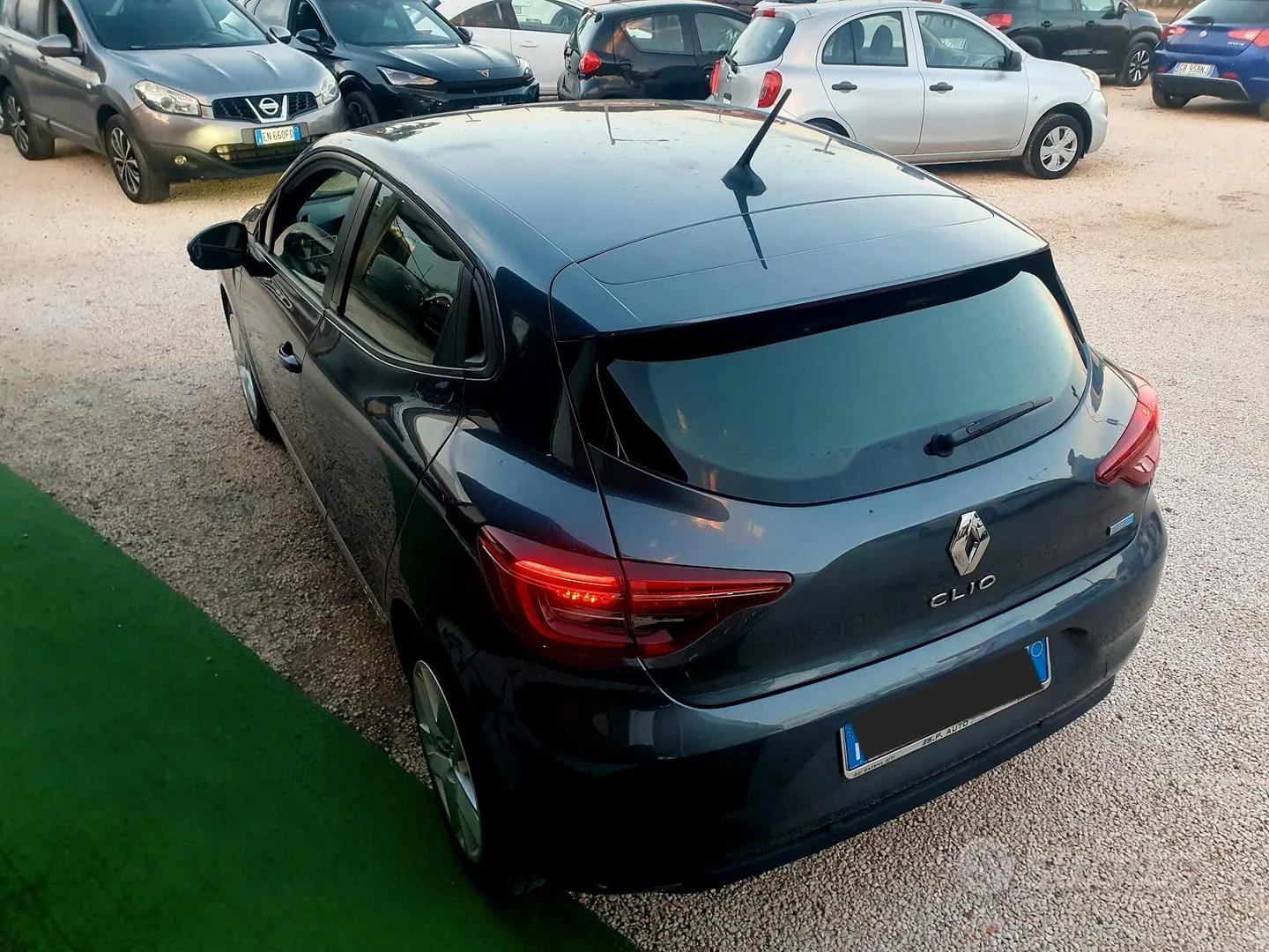 Renault Clio 2021 photo 2