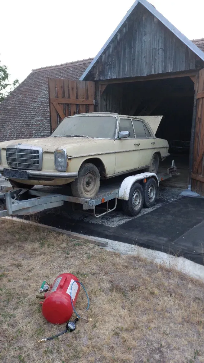 Mercedes-Benz 280
