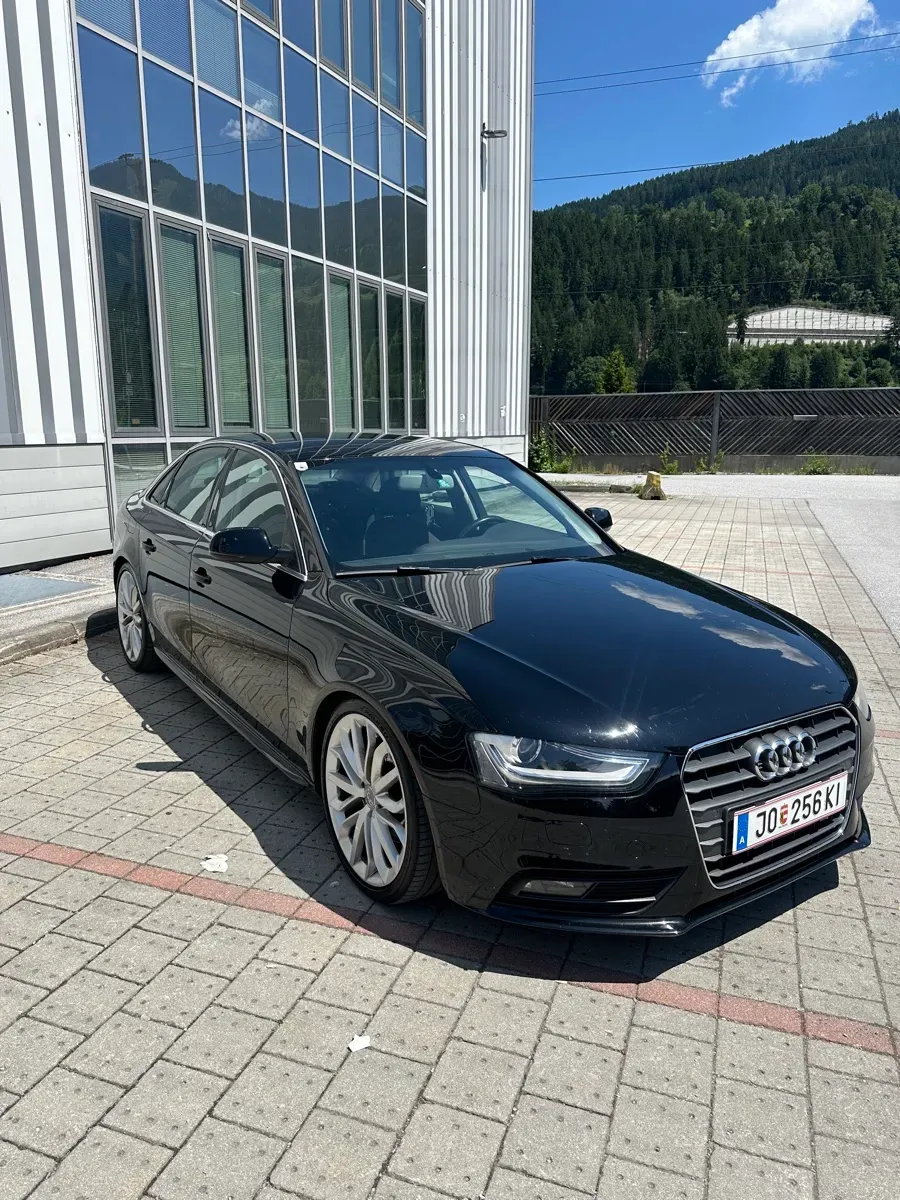 Audi A4 2013 photo 2