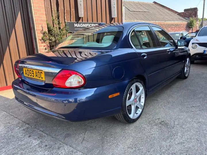 Jaguar X-Type 2009 photo 5