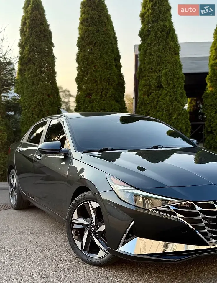 Hyundai Elantra 2023 photo 3