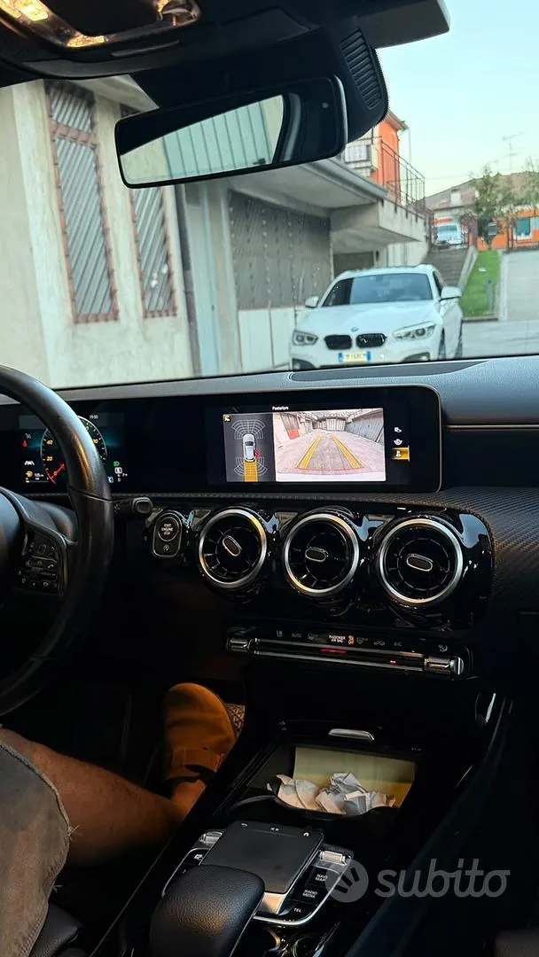 Mercedes-Benz A-Class 2018 photo 4
