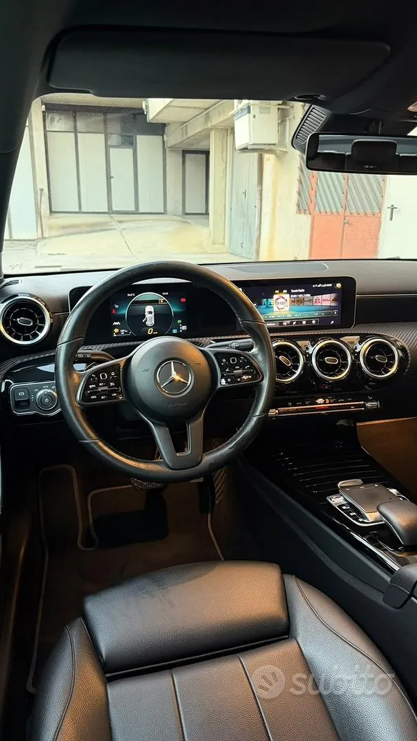 Mercedes-Benz A-Class 2018 photo 5